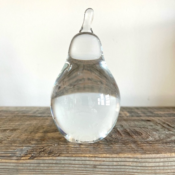 Crystal glass orb pear, paperweight - Picture 1 of 4